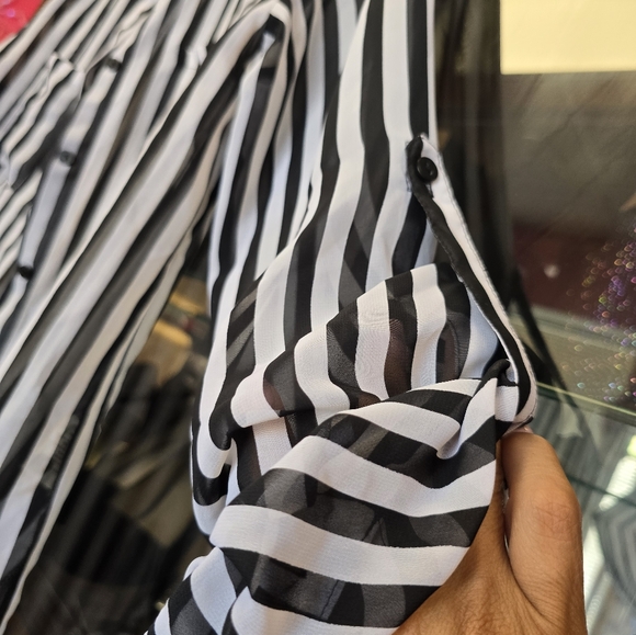 Decree blouse - Picture 3 of 4